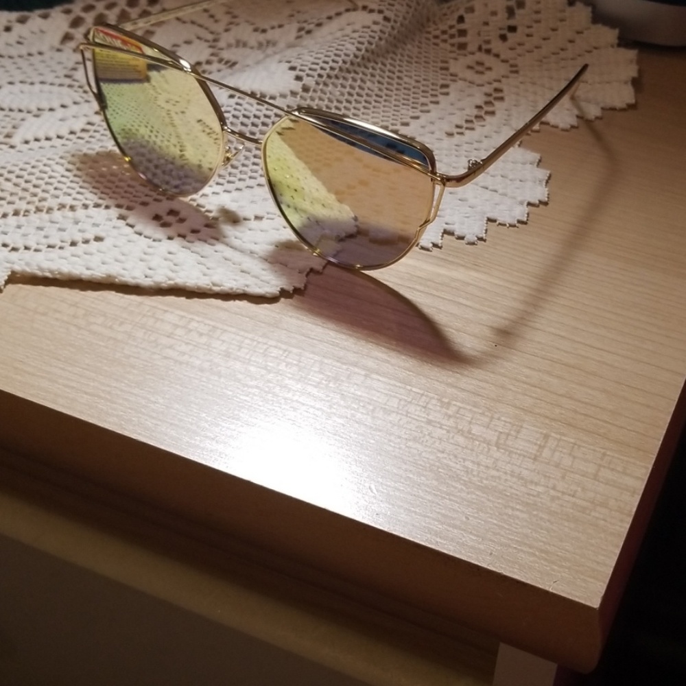 🔥Last One🔥Womens Sunglasses - Picture 3 of 3
